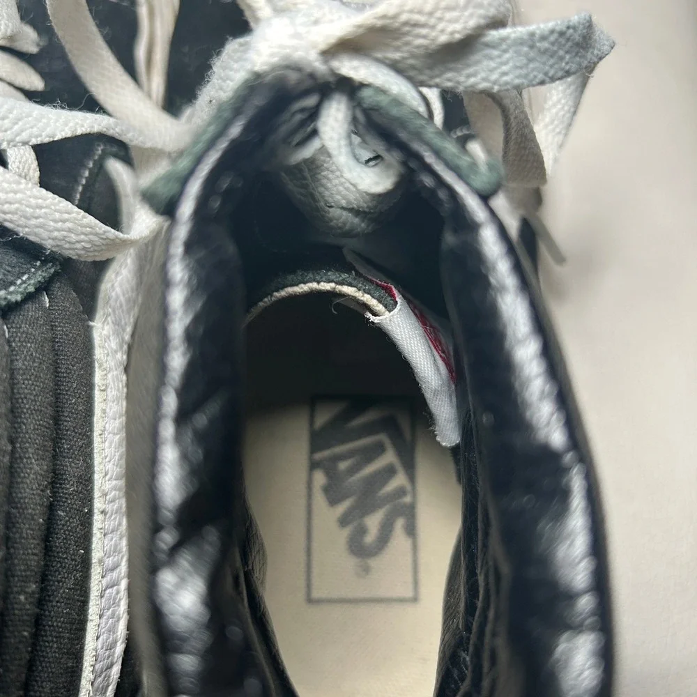 Vans Sk8-Hi Black Sneakers Women's High Top Skate Shoes Classic Style Size 8‎